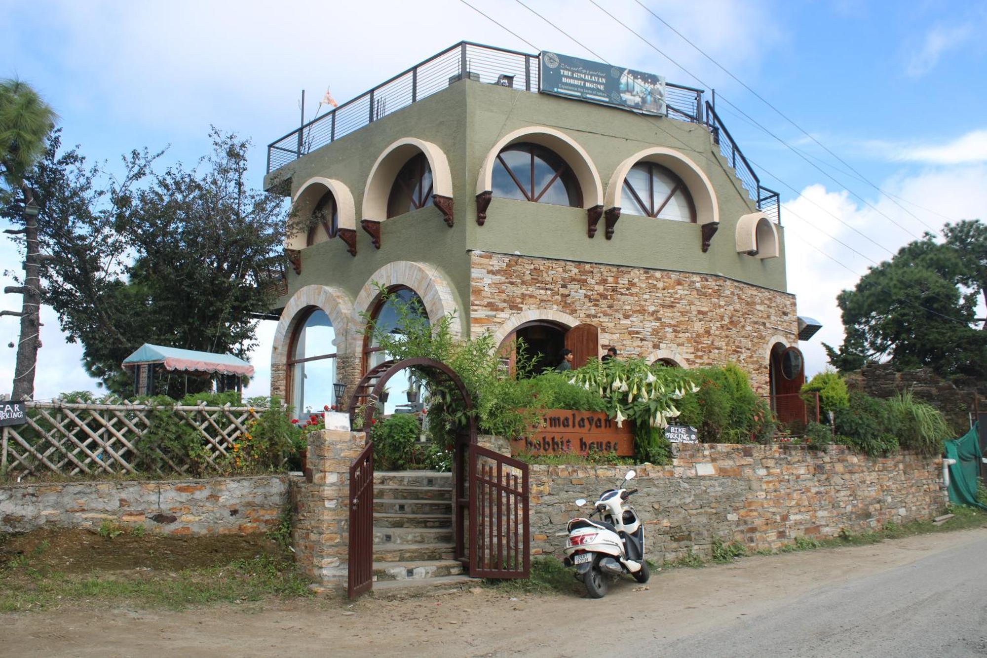 Himalayan Hobbit House Hotel Almora Exterior foto