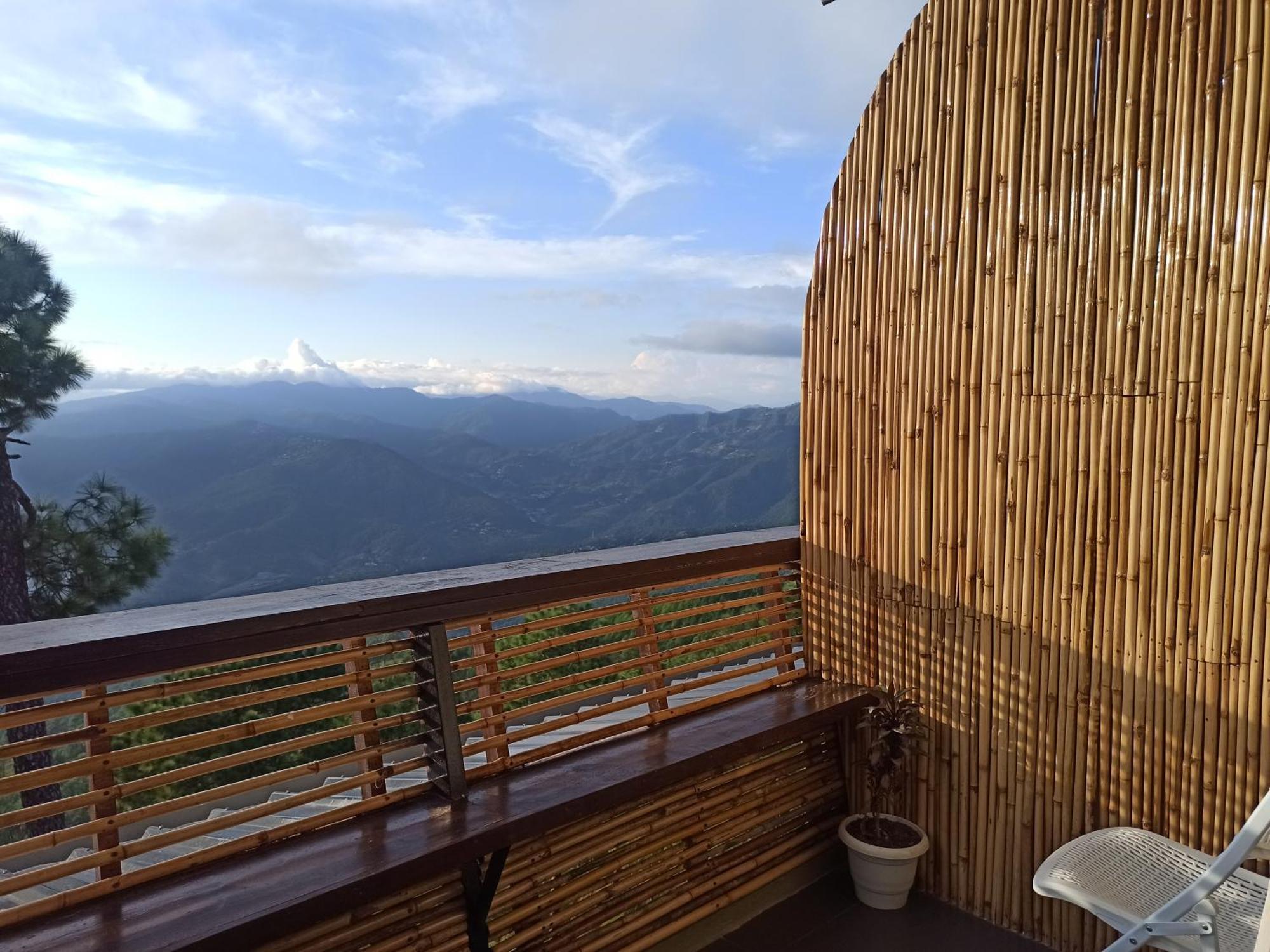 Himalayan Hobbit House Hotel Almora Exterior foto