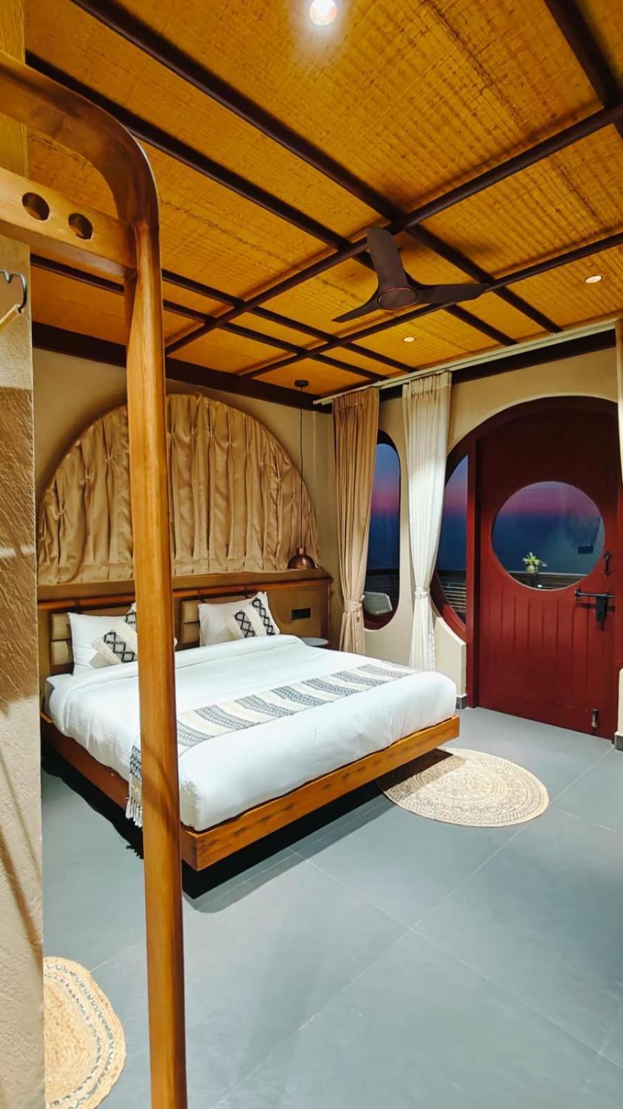 Himalayan Hobbit House Hotel Almora Exterior foto